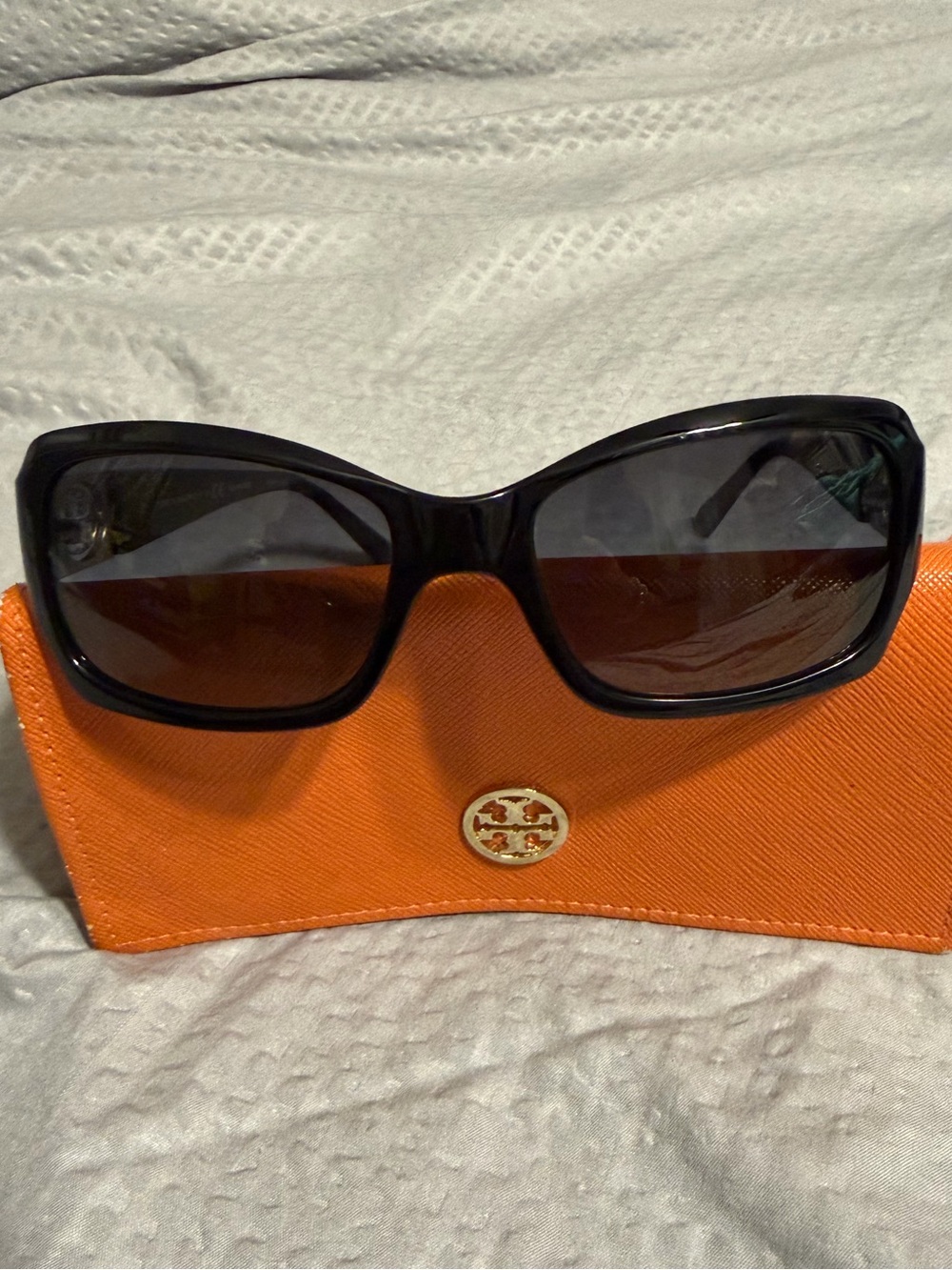 Tory Burch Black Oversized Rectangle Sunglasses with Orange Logo Case